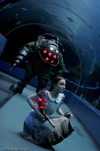 Illustration for article titled Aquariums Make The Best BioShock Cosplay Settings